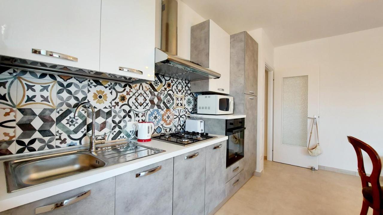 Narcisa View Lake&Pool Apartment Bardolino Exterior foto
